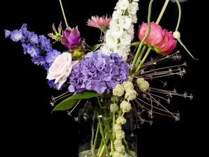Plukboeket met bloemen van Bloeibloemen.nl met zes dagen vers garantie.