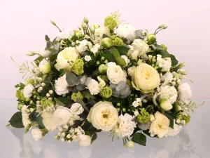 A garden of white flowers